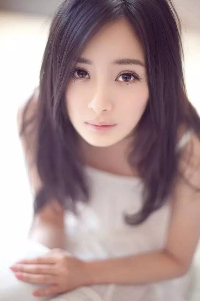 韩国女主播在线 雨伞下的秘密